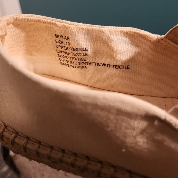 CROWN & IVY size  elephant-theme flat-heel loafers canvas. See note below. - Picture 5 of 7